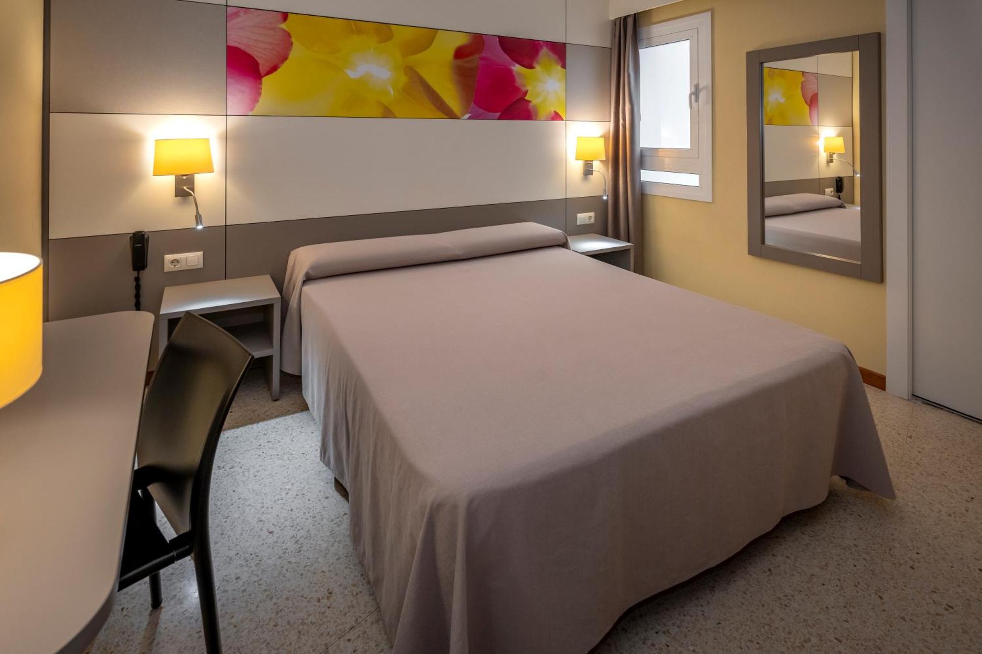 Hotel Sabiote Pineda de Mar Buitenkant foto